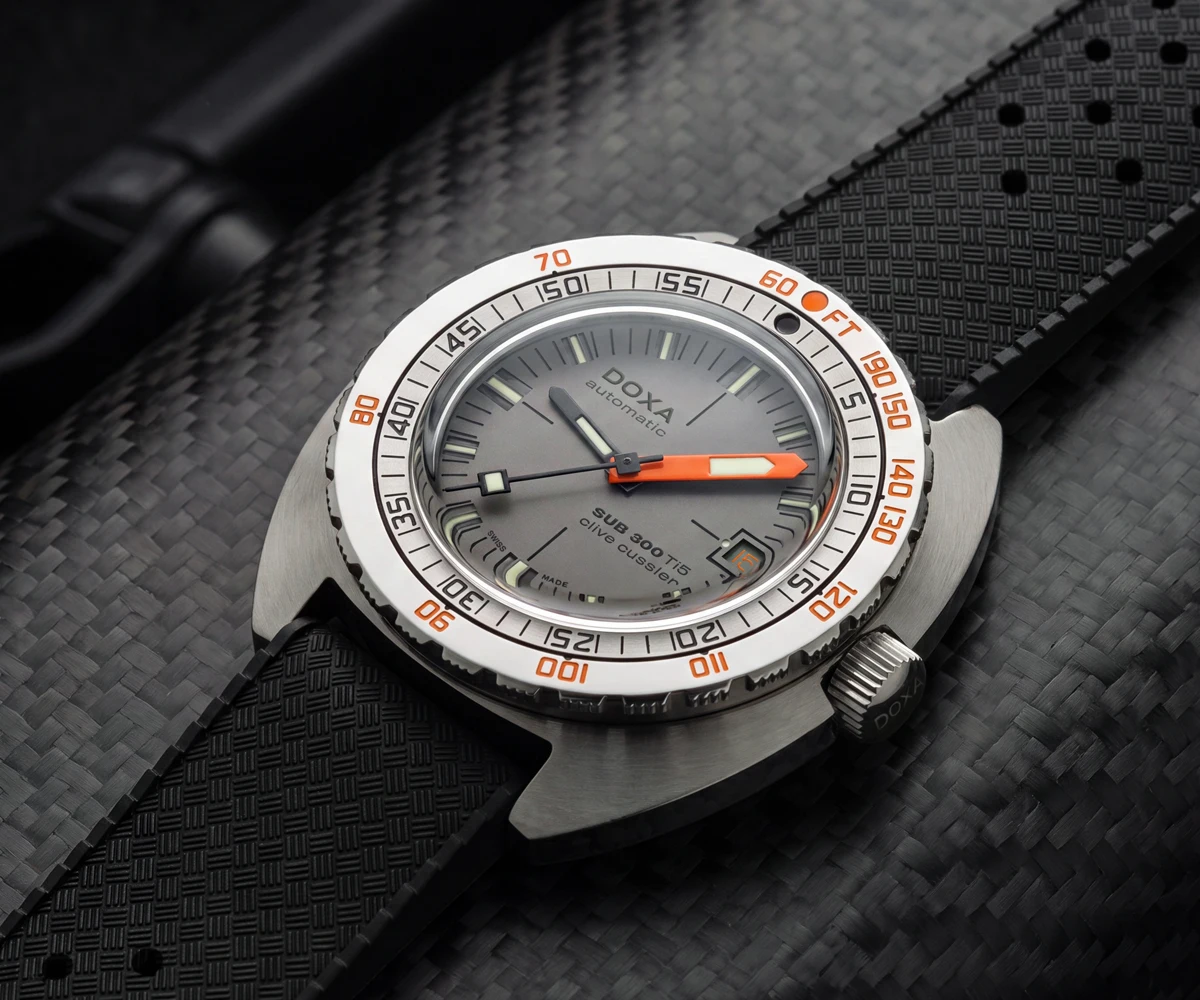 DOXA SUB 300 Ti5 Clive Cussler