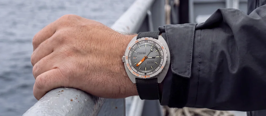 DOXA SUB 300 Ti5 Clive Cussler