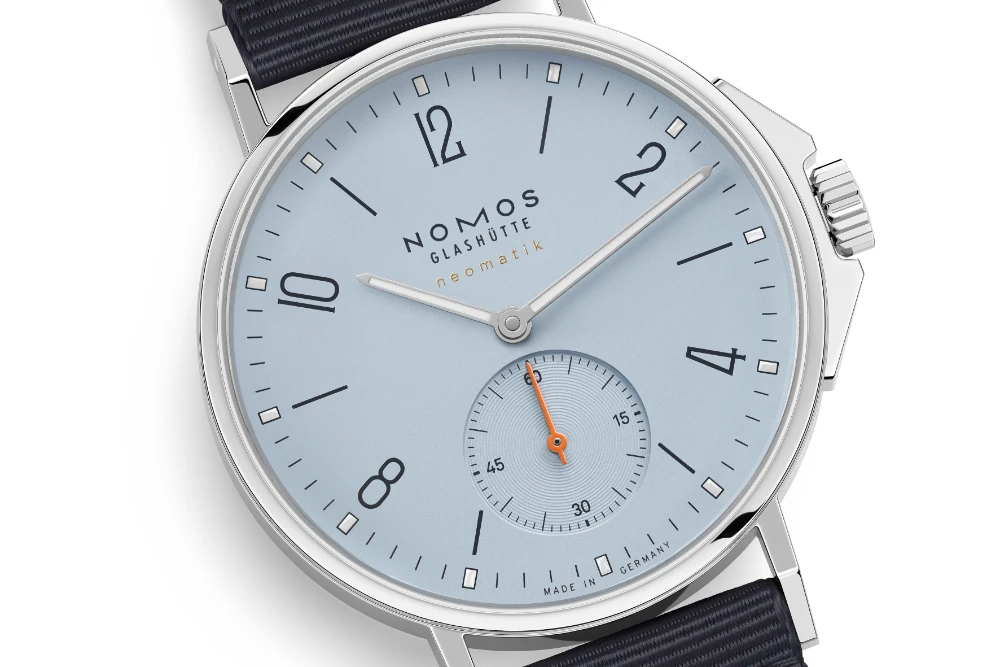 NOMOS Ahoi neomatik sky and sand
