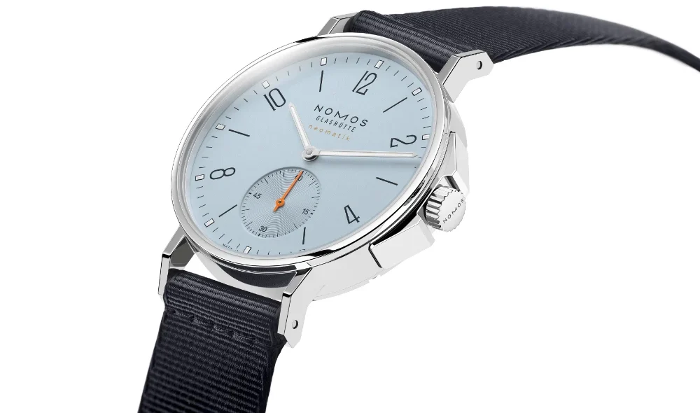 NOMOS Ahoi neomatik sky and sand